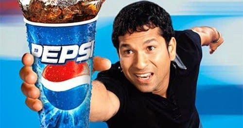 इन्कम टॅक्सच्या एका कलमामुळे सचिनने स्वतःला अभिनेता म्हणून सादर केले त्याची गोष्ट! त्याचा प्लॅन फसला की कामी आला??