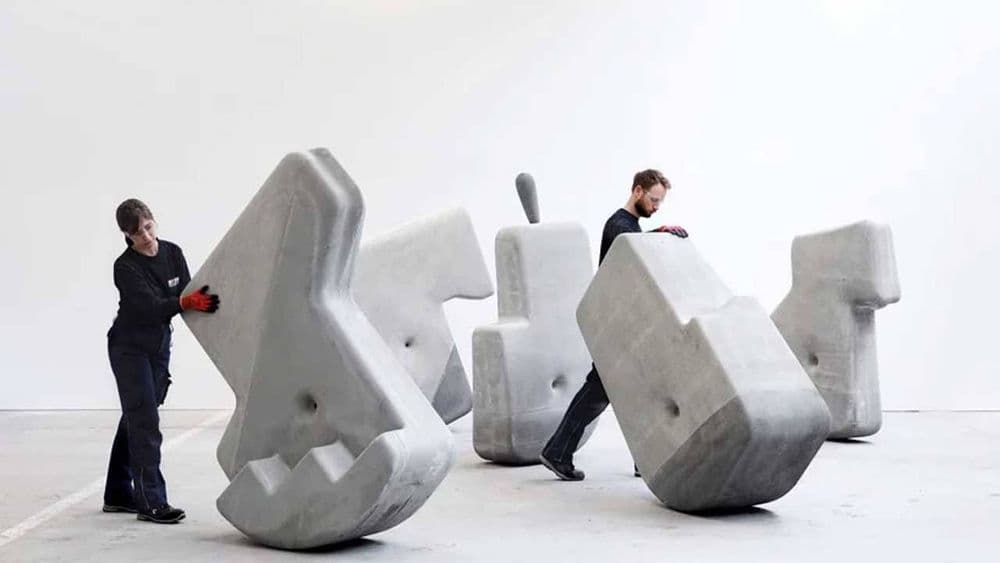 १७०० किलोचा दगड त्यांनी चक्क हातानी हलवला....हे भन्नाट तंत्रज्ञान कुठून आलंय पाहा !!