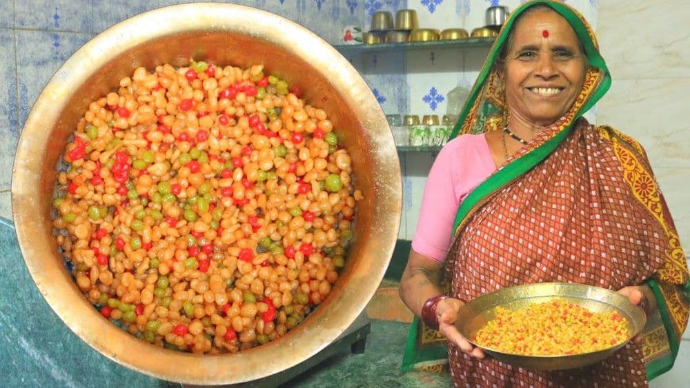 खास खास मराठी रेसिपीजनी जगभर व्हायरल झालेल्या आपल्या आजीबाई !!