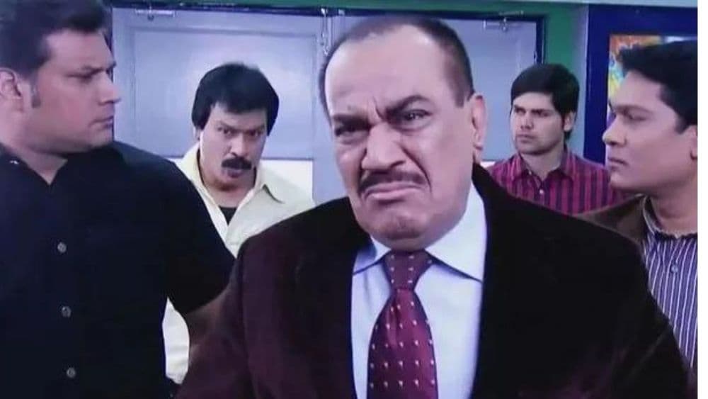 २० वर्षे चाललेली 'CID' मालिका का बंद पडली यावर शिवाजी साटम काय म्हणतात ते वाचा!!