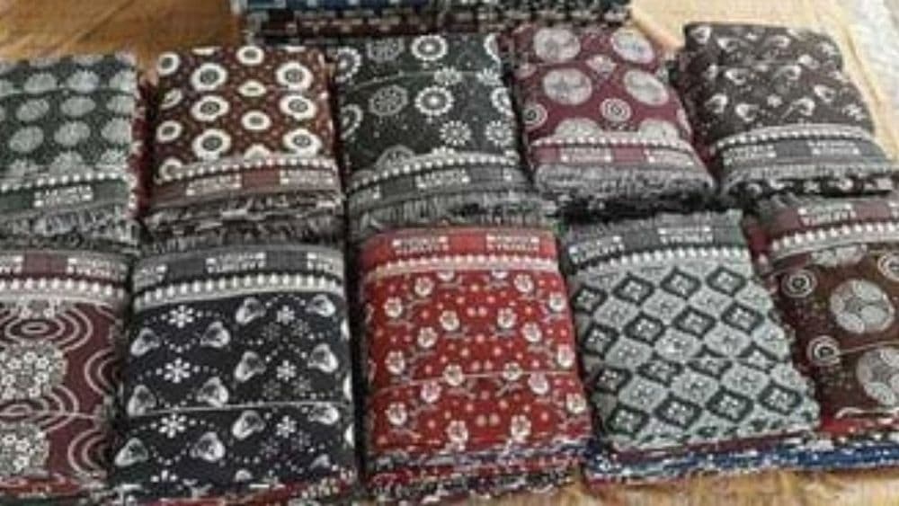 प्राचीन सोनलपूर ते आजचे सोलापूर. विविधतेने नटलेल्या या जिल्ह्याची ही सारी वैशिष्ट्ये तुम्हांला माहित आहेत का?