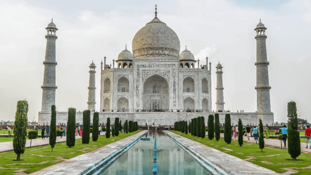 जगभरात ताजमहालच्या ९ प्रतिकृती आहेत. तुम्ही यातल्या किती पाहिल्या आहेत?