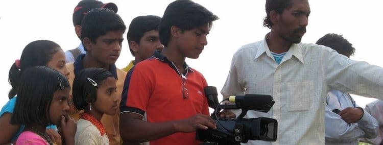 कॉपीराईट उल्लंघनामुळे ही लिंक काढून टाकली आहे. ..