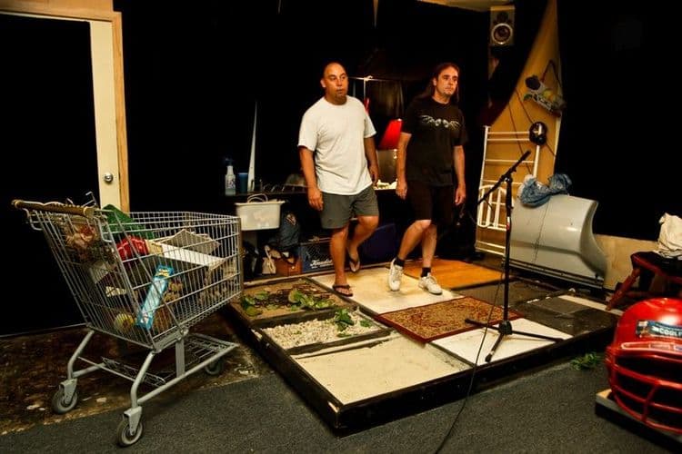 पडद्यामागची गोष्ट - सिनेमातील 'फॉले' हा काय प्रकार असतो भाऊ ? पहा व्हिडीओ...