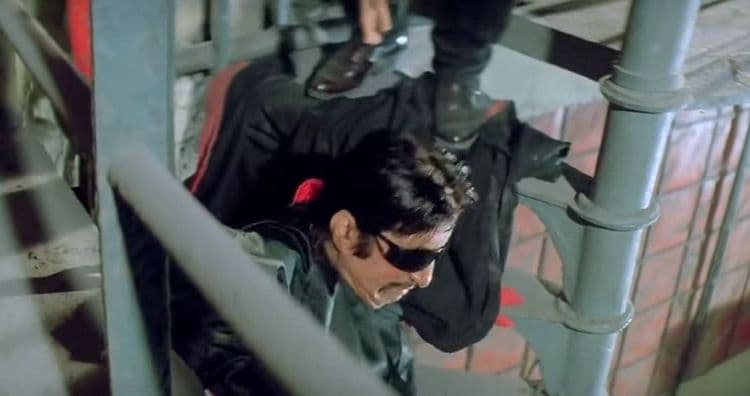 ११. गोगो जी, आपका घागरा..