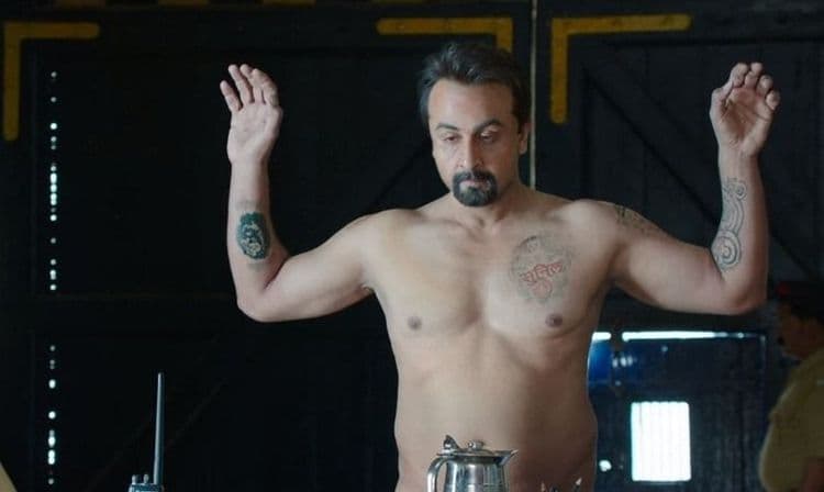 संजय दत्त आतंकवादी नाही ? पाहा बरं 'संजू'च्या ट्रेलर मध्ये काय काय दडलंय ते !!