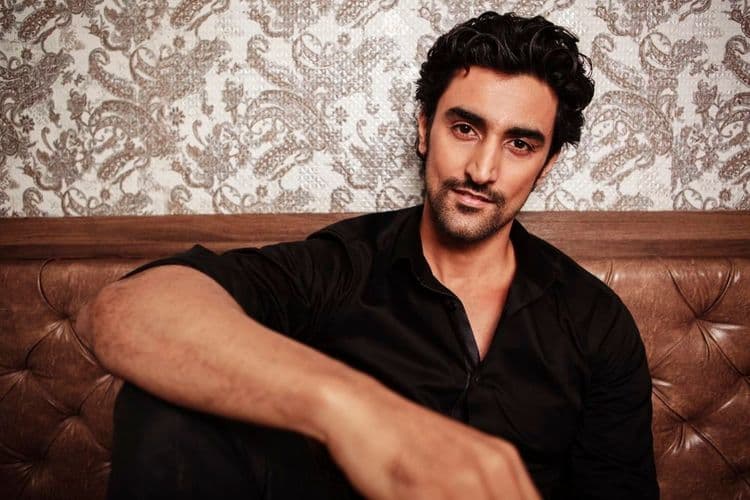 ६. कुणाल कपूर