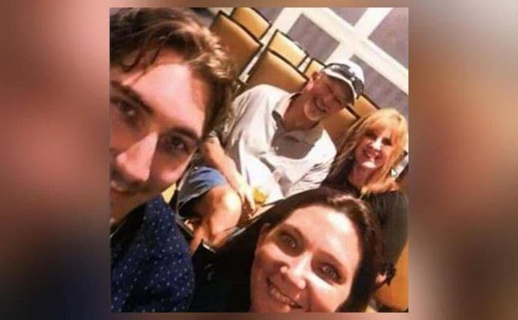 बापरे!! चक्क एका सेल्फीने त्याला आजन्म कारावासापासून वाचवलं??