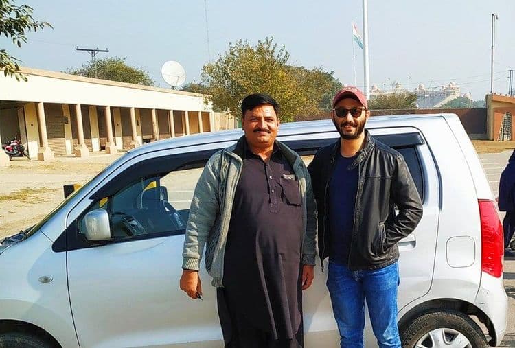 हा पाकिस्तानी उबर ड्राईव्हर का देतोय भारतीयांना मोफत सेवा?