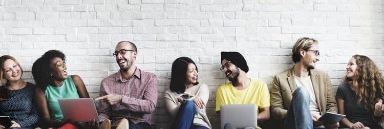 आता समजून घेऊ या संभाषणातील पापण्यांच्या धीम्या आणि जलद हालचालींचा नेमका अर्थ काय होतो ते.