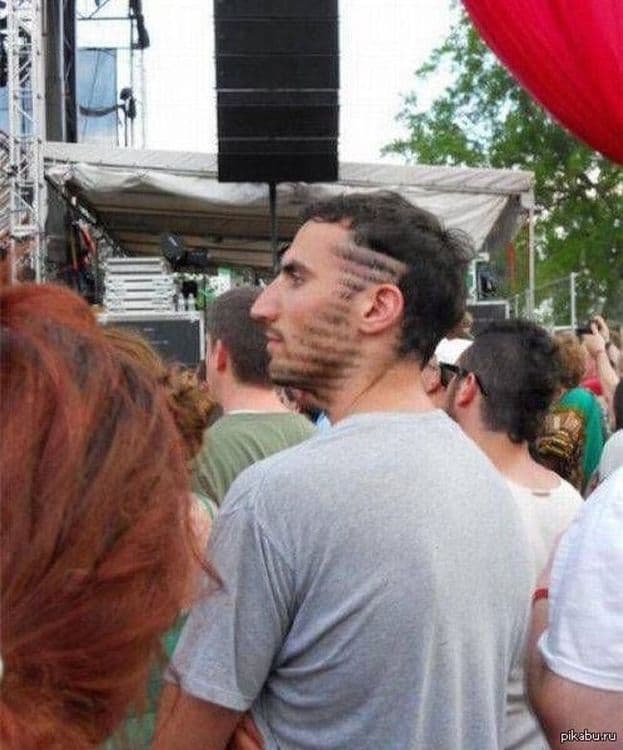 जेव्हा तुमची मांजर फुकटात दाढी करून देते.