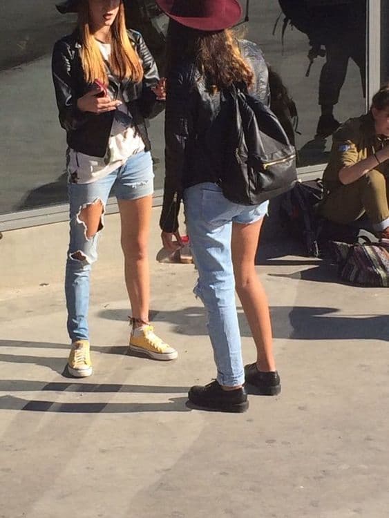 पूर्ण पैसे देऊन अर्धच विकत आणलं या बयेनं