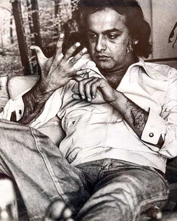 “हे नग्न फोटोशूट पुरोगामी अभिव्यक्तीचे प्रमाण आहे. ज्याला हवं तसं राहण्याची/वागण्याची मुभा असावी हेच यातून सांगायचं होतं.”