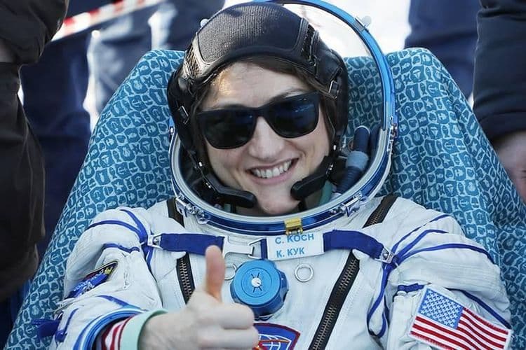 क्रिस्टिना कोचने सर्वाधिक दिवस अंतराळवासात राहण्याचा विक्रम केलाय!! काय काय केलं तिनं या ११ महिन्यांत??