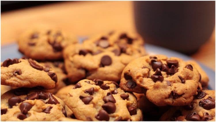 स्वयंपाकातल्या एका चुकीमुळे आज १८० कोटी डॉलर्स उलाढाल असलेल्या चॉकलेटी चिप कुकीजचा जन्म कसा झाला?