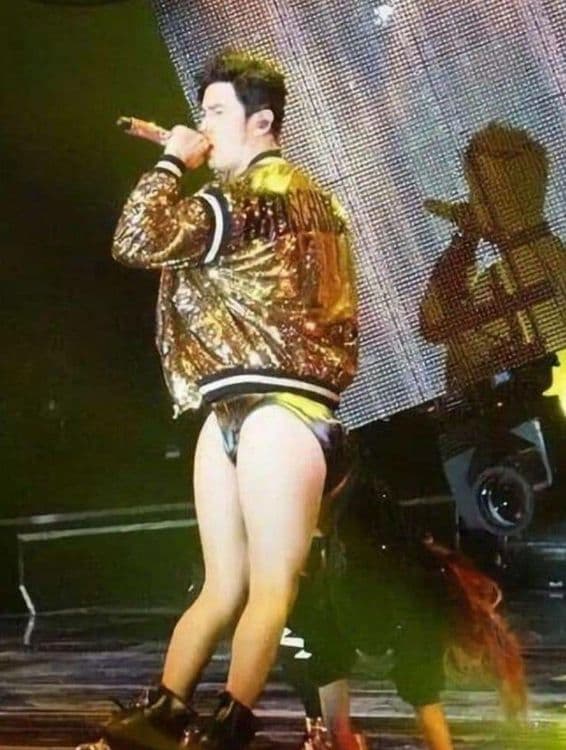 ११. चुकीच्या क्षणी क्लिक झालेला फोटो.