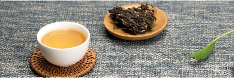 प्युएर चहाच्या स्वादांमध्ये वैविध्य असले तरीही साधारणतः त्याचे तीन प्रकार पडतात-