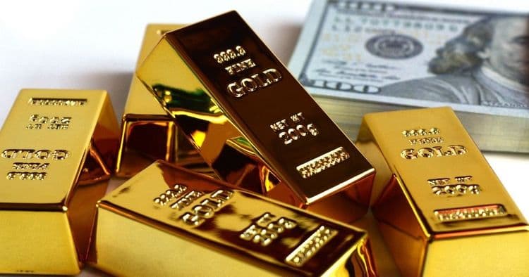 १. अमेरिका : ८१३३.५ टन सोने