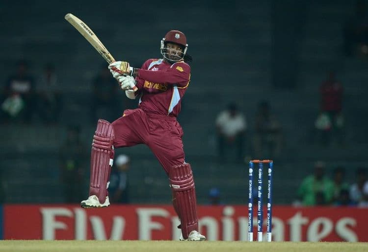 ३) ख्रिस गेल ( chris gayle)
