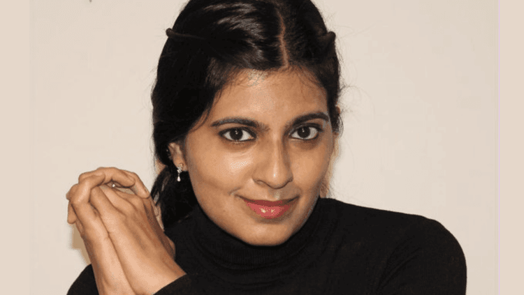 झाशी एलांगो, सीईओ - HumBee