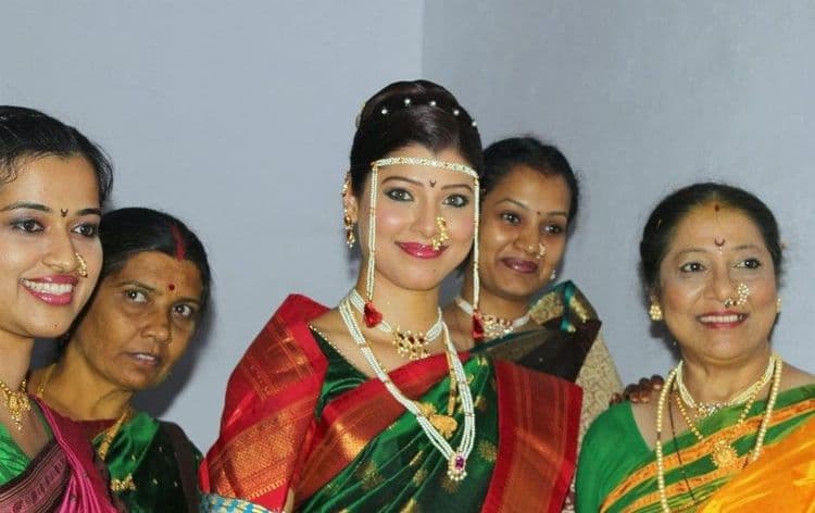 या मराठी तारे-तारकांच्या लग्नाचे फोटो तुम्ही पाहिले का?