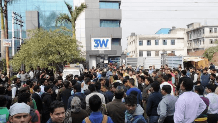 पोलिसांच्या हाताला देखील काही माग लागत नाही.