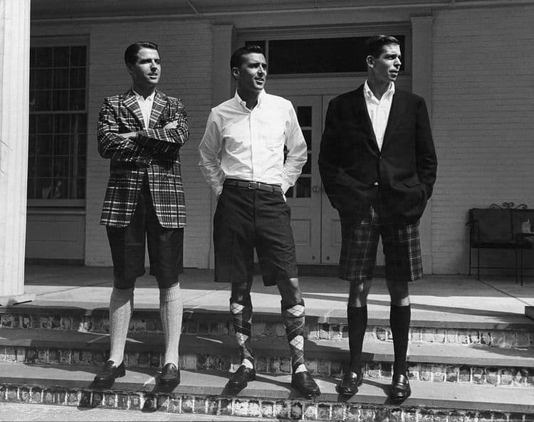 बर्म्युडा शॉर्ट्सचा जन्म कसा झाला याच आणखीन एक उदाहरण देता येईल...