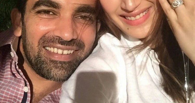 झहीर खानने उरकला साखरपुडा : पहा कोण आहे ही मराठी मुलगी