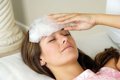 ६. बर्फ आणि टॉवेलचा उपचार