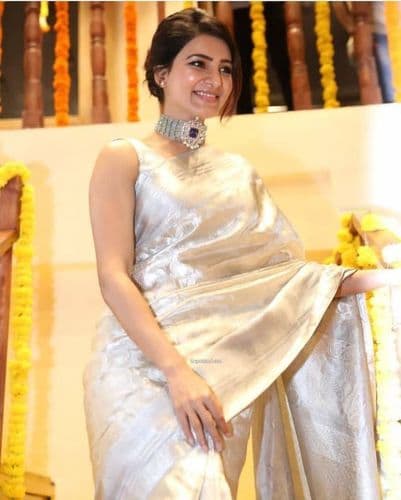 २. पांढरा