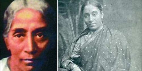 २. आनंदीबाई जोशी या भारतातल्या पहिल्या स्त्री डॉक्टर असल्या तरी भारतातल्या पहिल्या प्रॅक्टिसिंग स्त्री डॉ. रखमाबाई सावे होत्या.