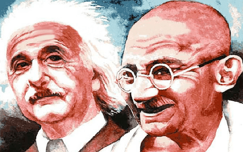 10. हिटलर, टॉलस्टॉय, आईनस्टाईन अशा जगद्विख्यात लोकांबरोबर गांधीजी नेहमी संवाद साधायचे. या लोकांच्यात नेहमी विविध विषयांवर पत्रव्यवहार होत असत. आईनस्टाईन गांधीजींचा चांगला प्रशंसक होते..