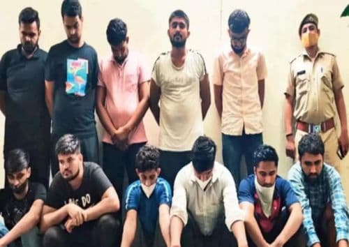 २) एन 95 मास्कमध्ये माईक