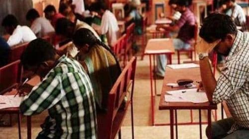 ५) तोतया परीक्षार्थी बनून कॉपी