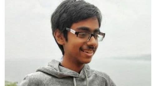 सोहोम दत्ता: ₹२ लाख