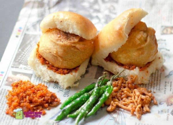 ...असा झाला वडापावचा जन्म !!