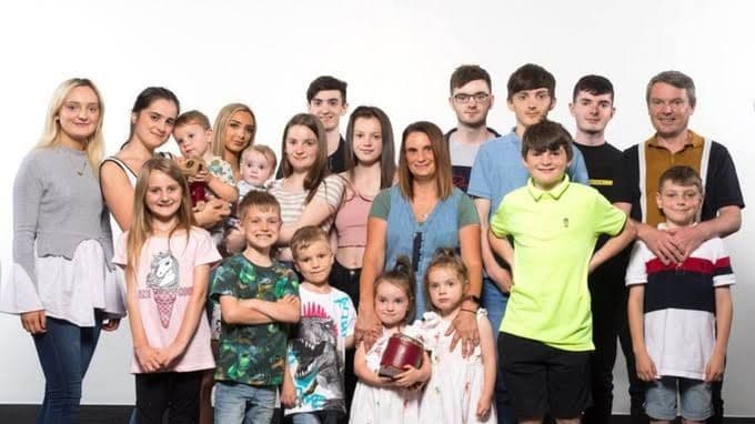 या जोडप्याला होणार आहे चक्क २२ वं मूल!! कसं मॅॅनेज करतात हे सगळं?