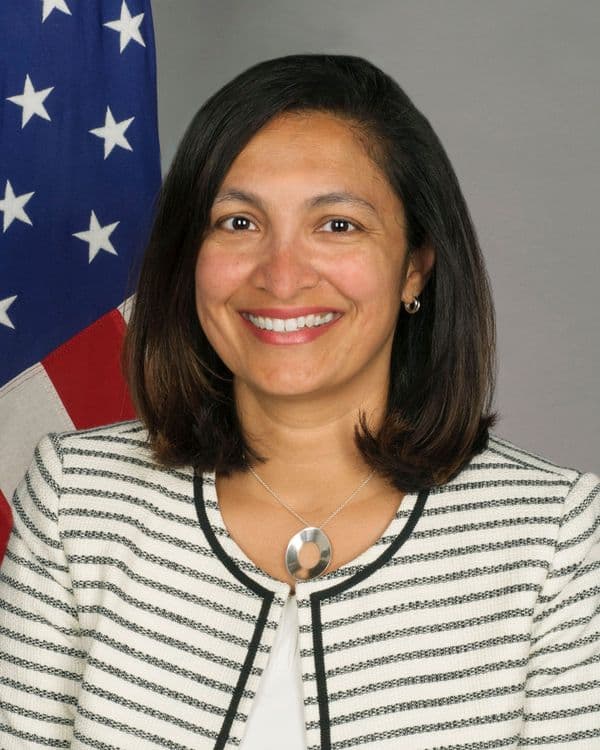 ४. उझरा झेया: