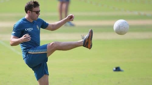 २. त्याची निवड झालेले इतर खेळ :